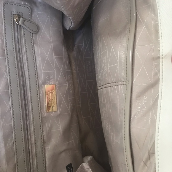 Badgley Mischka hand bag, floral pattern. - Picture 6 of 6